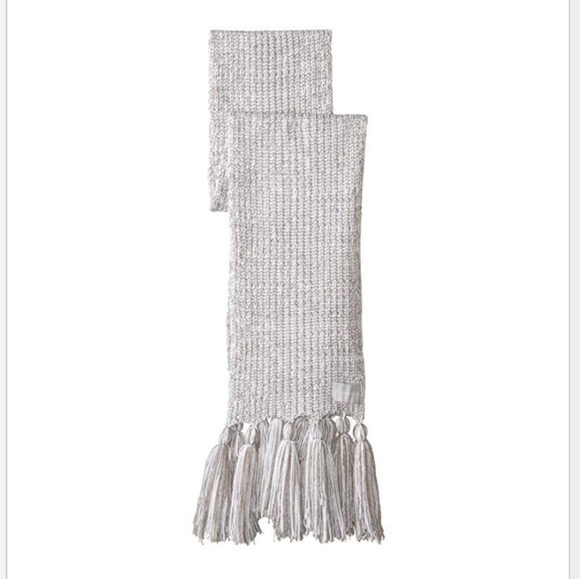 Calvin Klein Women's Chunky Knit Marled Scarf - Picture 3 of 3